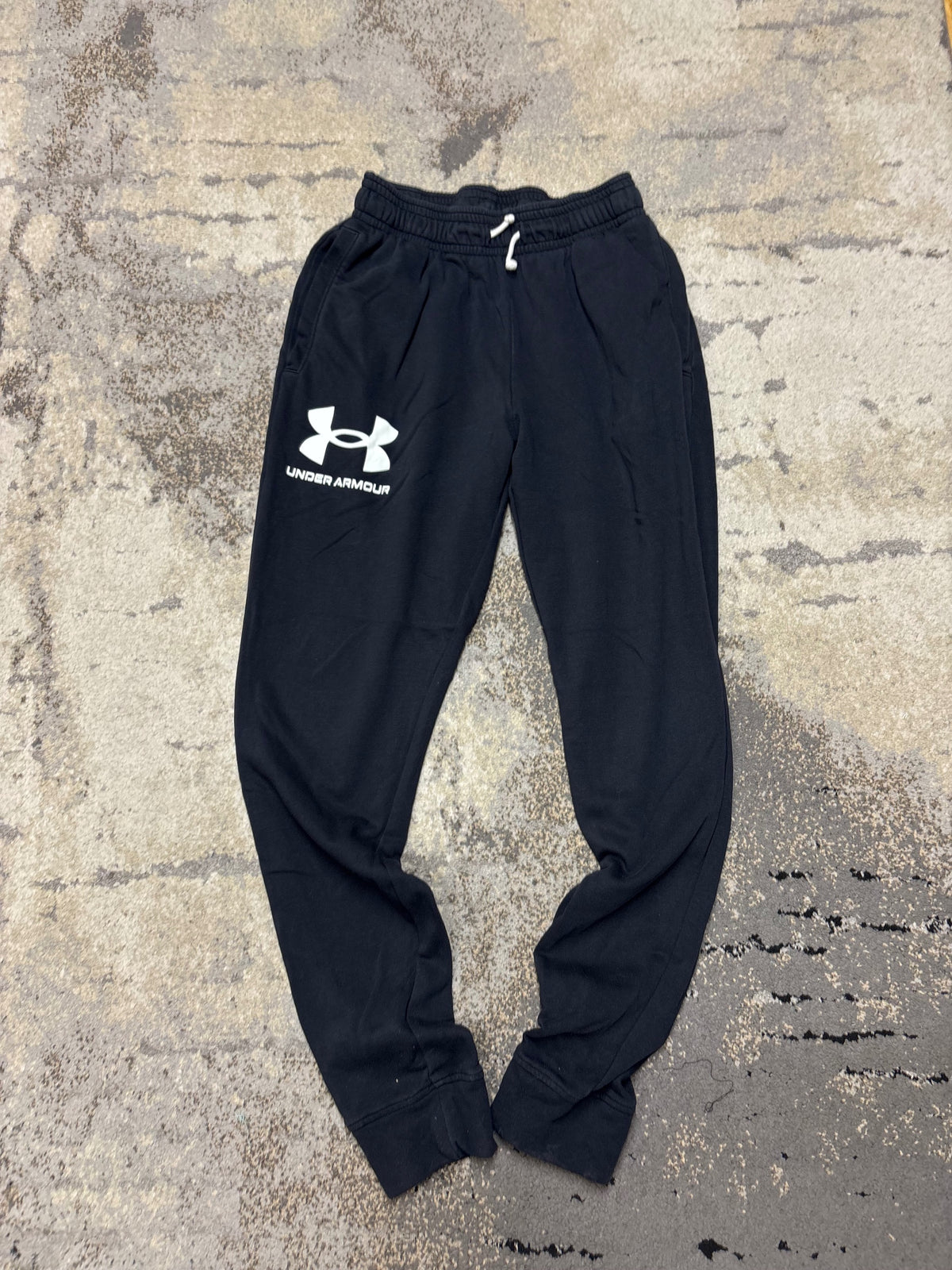 Dresy Under Armour, damskie w bardzo dobrym stanie rozmiar M, widok z przodu