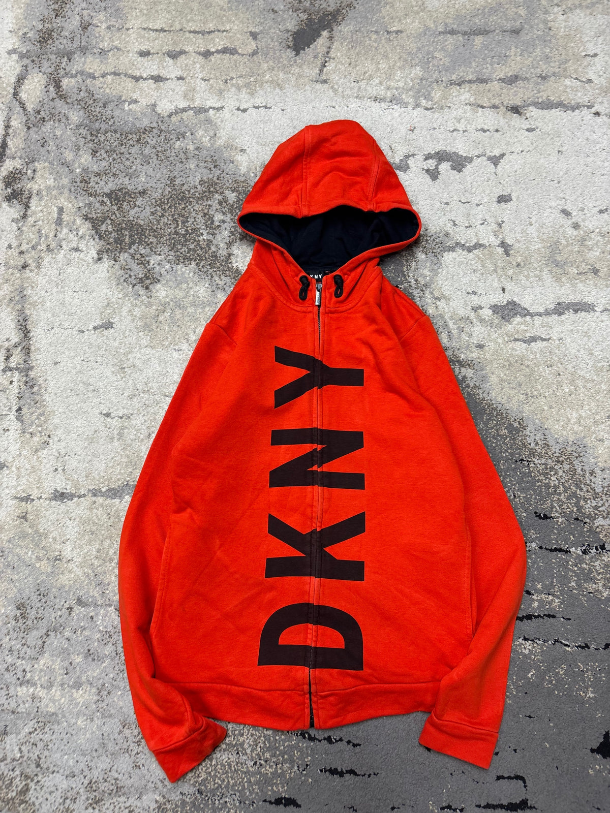 Bluza DKNY, damskie w bardzo dobrym stanie rozmiar M, widok z przodu