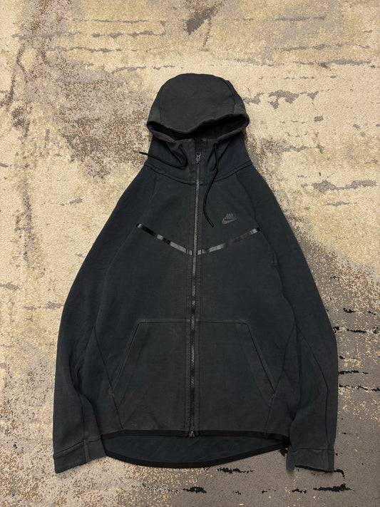 Bluza Nike Tech Fleece, damskie w bardzo dobrym stanie rozmiar S, widok z przodu