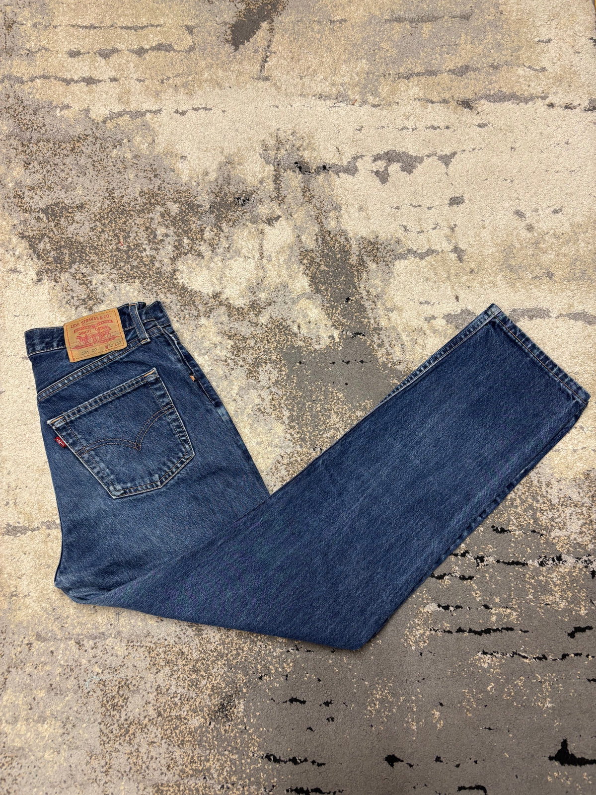 Levi's Jeasny LEVI’S, damskie w bardzo dobrym stanie rozmiar M, detal