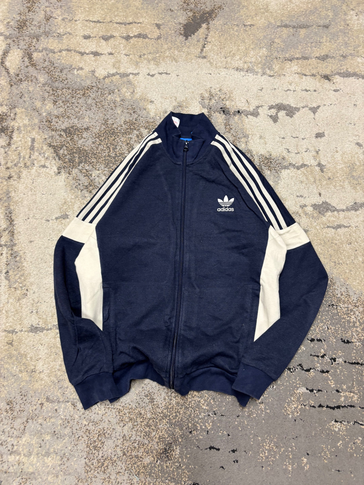 Bluza Adidas zipp, dziecięce w bardzo dobrym stanie rozmiar 164 cm / 14 lat, widok z przodu