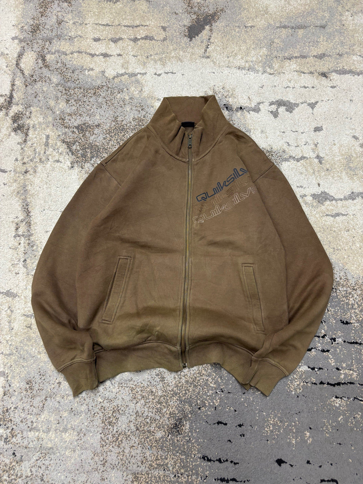 Bluza Quiksilver zipp, męskie w dobrym stanie rozmiar M, widok z przodu