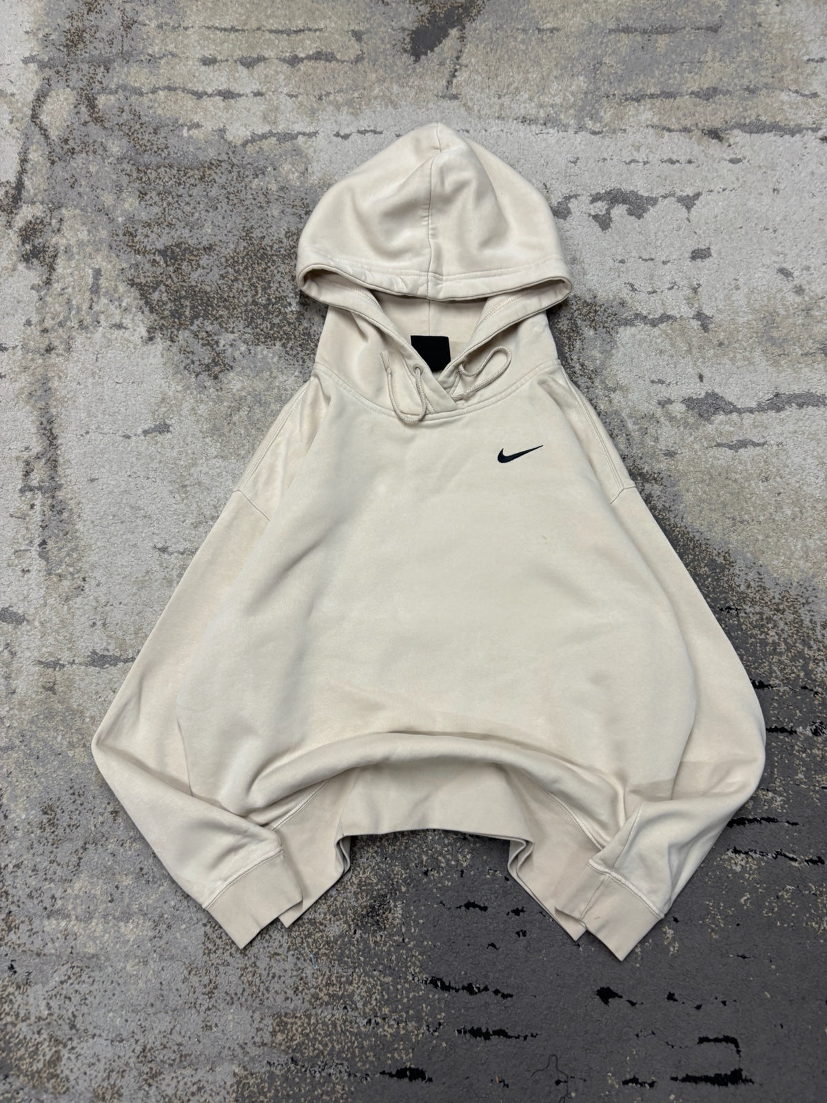 Bluza Nike hoodie, damskie w bardzo dobrym stanie rozmiar S, widok z przodu