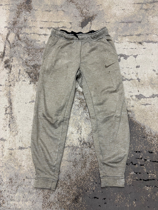 Dresy Nike, damskie w dobrym stanie rozmiar S, detal