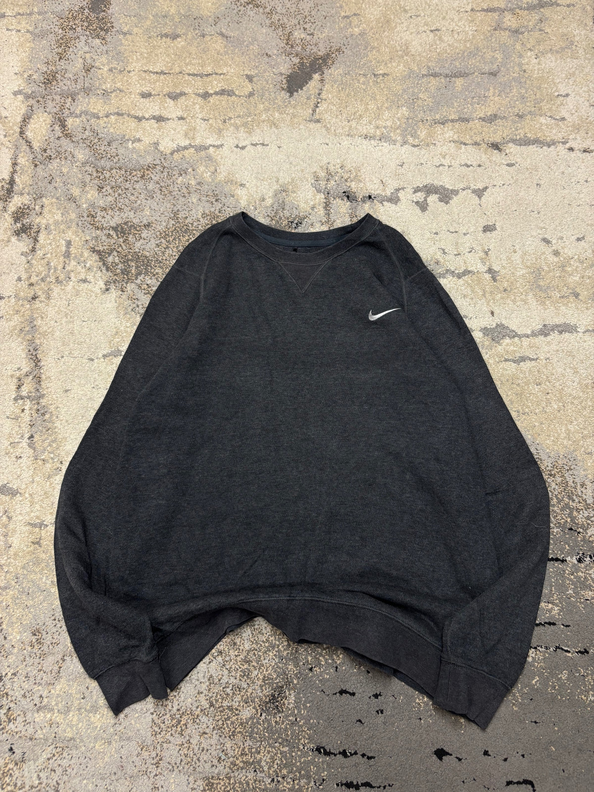 Bluza Nike vintage retro y2k crewneck, męskie w bardzo dobrym stanie rozmiar L, widok z przodu