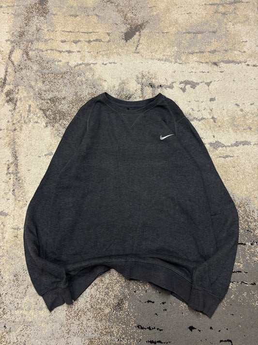 Bluza Nike vintage retro y2k crewneck, męskie w bardzo dobrym stanie rozmiar L, widok z przodu