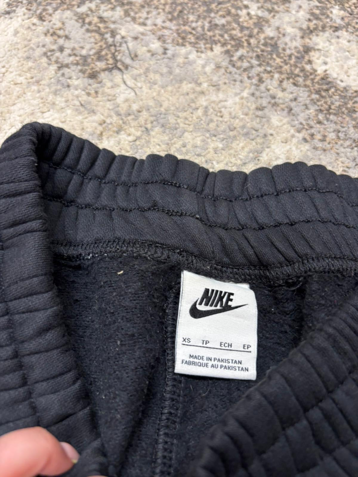 Dresy dziecięce Nike
