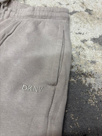 Dresy damskie DKNY