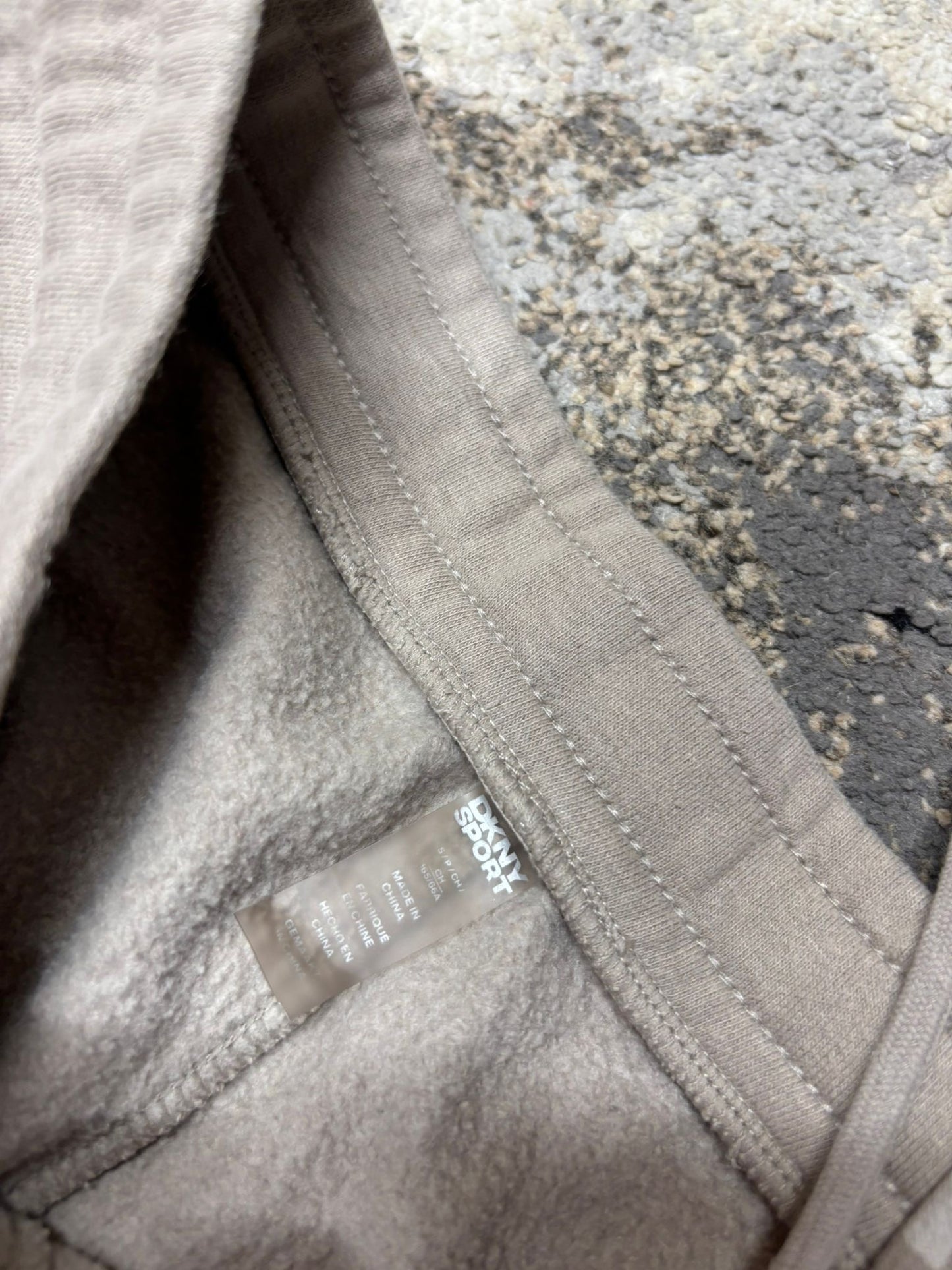 Dresy damskie DKNY