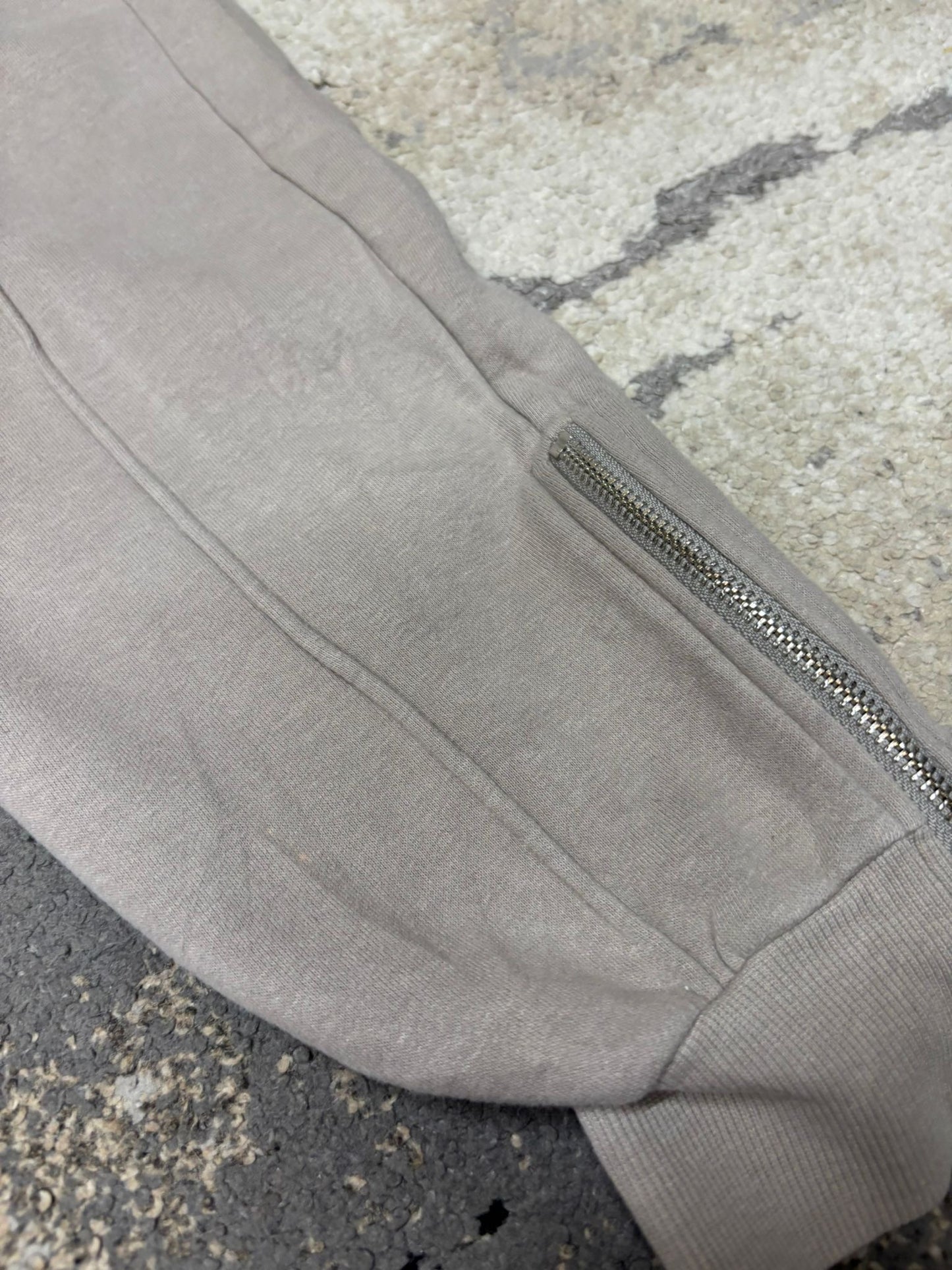 Dresy damskie DKNY